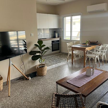 Mz Apartment Néa Péramos Exteriér fotografie